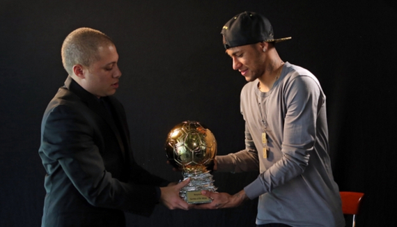 冲突升级！WBC或取消克劳福德胜利，三级无可争议拳王荣誉面临危机（争议加剧！WBC或撤销克劳福德胜绩，三量级无可争议王座告急）