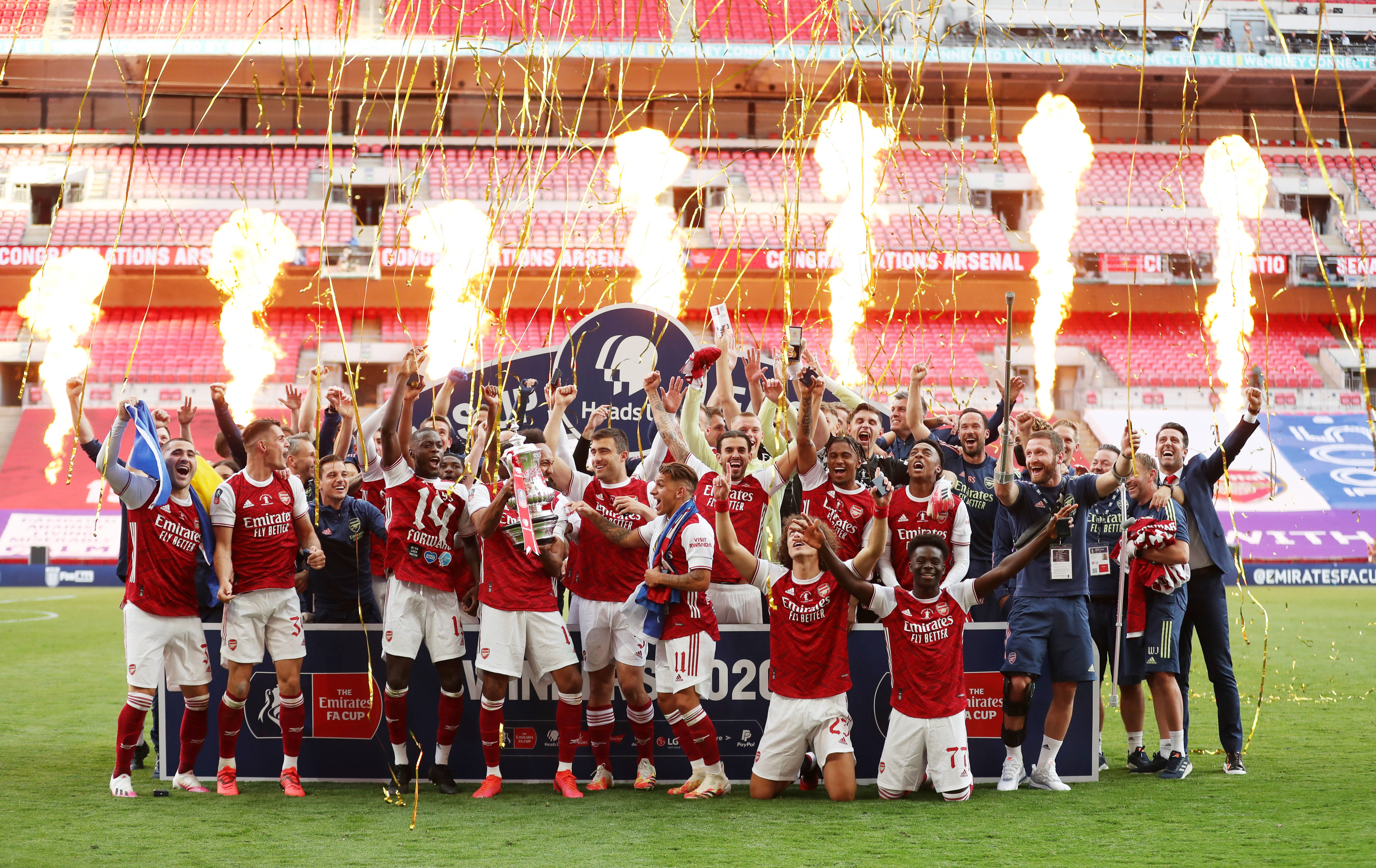 阿莫林：谢什科伤病需缺阵数周，英超的赛事环境和以往不同（阿莫林称谢什科将因伤缺阵数周，英超赛场环境已与过去不同）