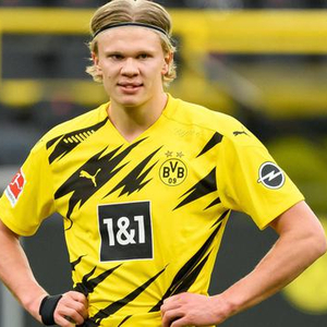 世界杯官方票价最高达6.12万 球迷叫苦连天FIFA收入暴涨（世界杯官方票价高达6.12万，球迷怨声载道，FIFA收入猛增）