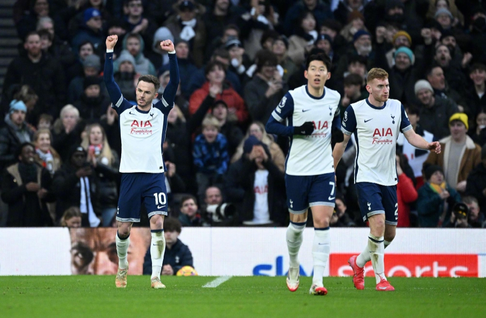 哈兰德自英超首秀以来13次中框，同期仅次于努涅斯和B费（哈兰德英超至今13次击中门框，仅逊努涅斯与B费）