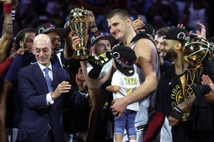 贾府球员努里心脏骤停后留下后遗症，家人：他现在能表达情绪（贾府球员努里心脏骤停后遗症仍在，家人称其已能表达情绪）