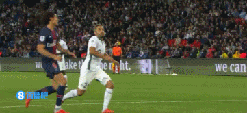 为庆祝美加墨世界杯，与刺客足球鞋融合设计的科8将进行复刻