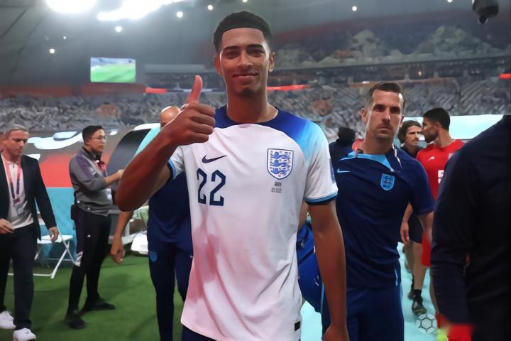 塞尔吉尼奥谈外号“塞鸟”：我像鸟一样，带着大家飞（塞尔吉尼奥解读“塞鸟”绰号：像鸟般带领球队起飞）