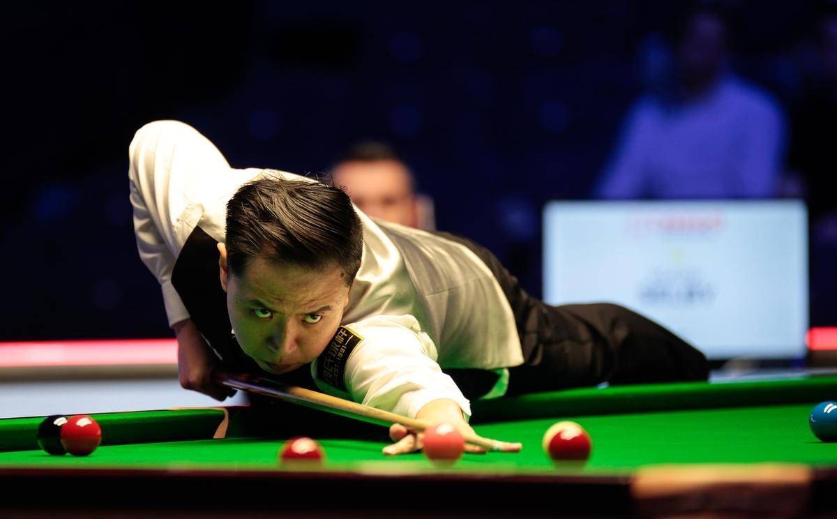 在当今足坛 在当今足坛