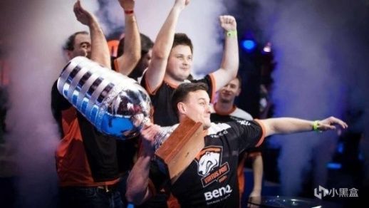 这一幕不仅 这一幕不仅